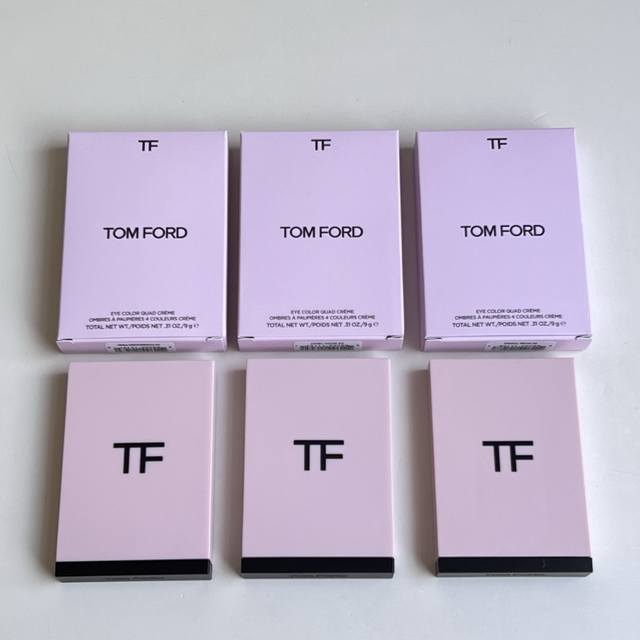 可配中文标Tf带刺玫瑰4色眼影盘9G！色号：01#Forbidden Pink，03#Body Heat，35#Rose Topaz。