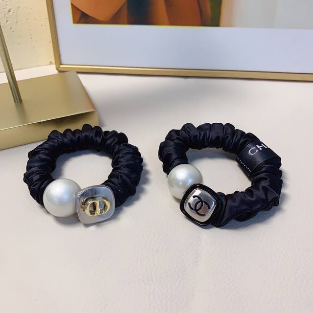 Chanel小香 Dior迪奥皮筋 珍珠Logo皮筋发圈大肠圈气质百搭小仙女必入单品 宝藏款 闭眼入推荐款 单个