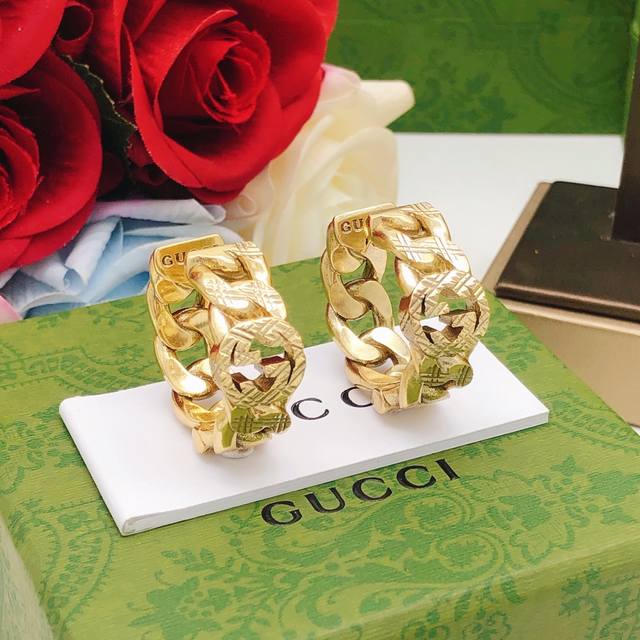 编号Ged0216 Gucc*最新款圆形月亮耳勾 一致Zp黄铜材质