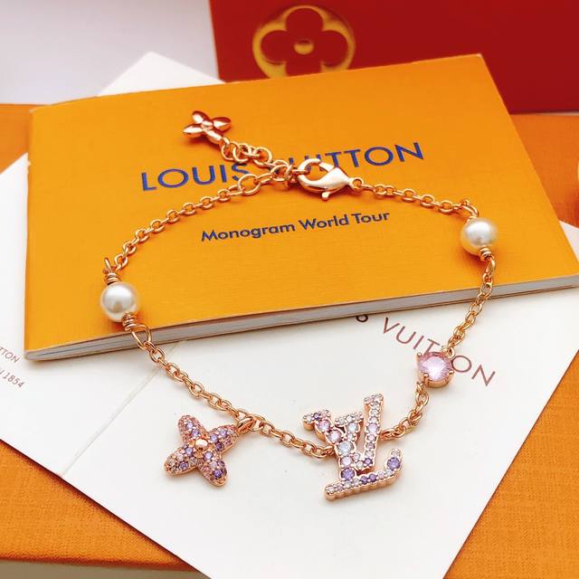 编号Lsl0229 Lv*最新款玫瑰金色彩钻手链 一致Zp黄铜材质