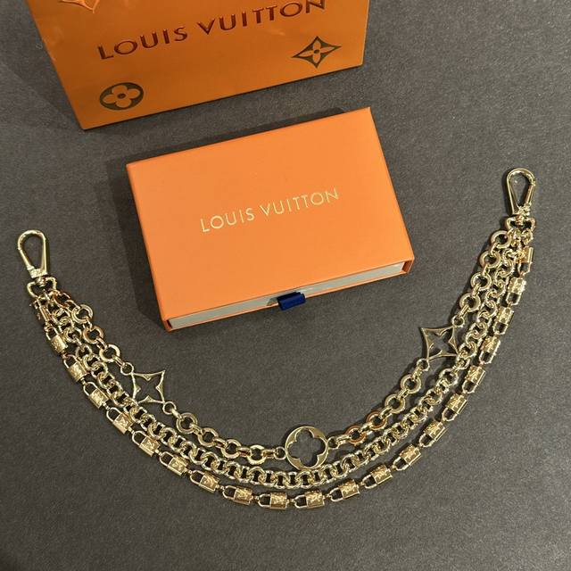 Louis Vuitton 徽标设计 金属 配饰 腰链链条设计男女同款情侣款银色