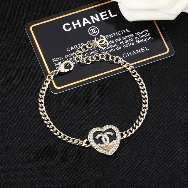 小香 Chanel 新款爱心手链 专柜同步上新 双C手链 精工打造原版一致黄铜材质