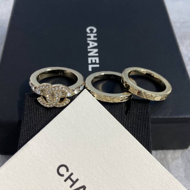Gxj0393 香 三合一戒指 分6 7 8，3个码数最爆戒指，没有之一除了惊艳还是惊艳！饰品价格P入手高珠质感绝美到炸的25P戒指真的是一眼心动性价比太高了！