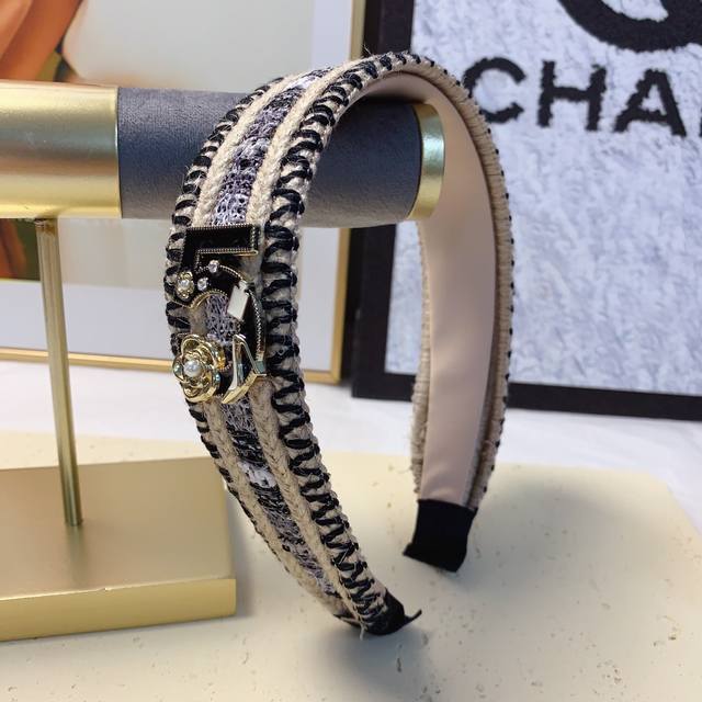 Chanel小香 Chanel发箍 小香风粗尼5号Logo轻奢时尚风发箍气质百搭小仙女必入单品名媛风十足～宝藏款 闭眼入推荐款 单个