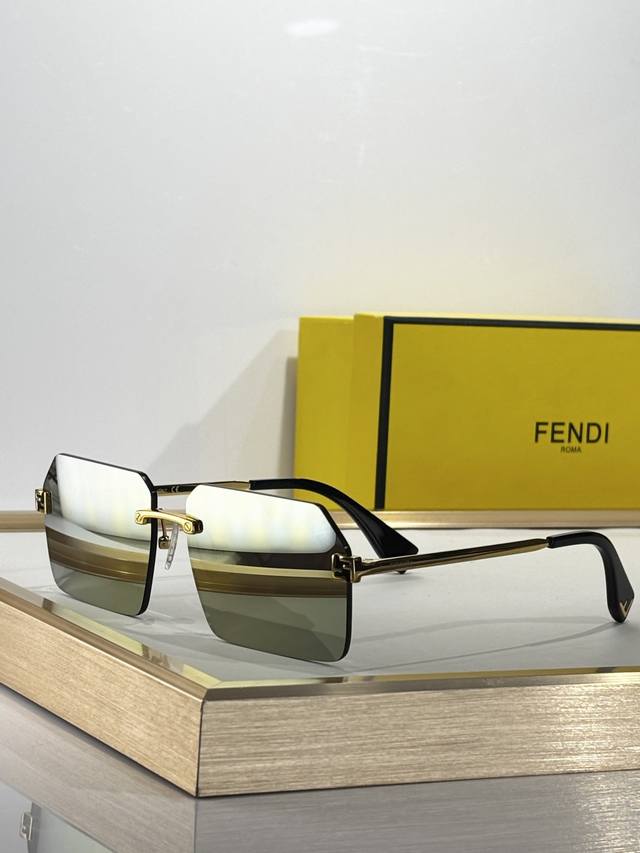 Fendi Model：Fe40043U Size：58口13-145