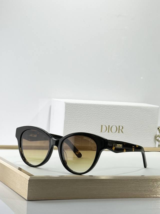 Dior Mod：Diorcdioro B2I Size：51口18-140