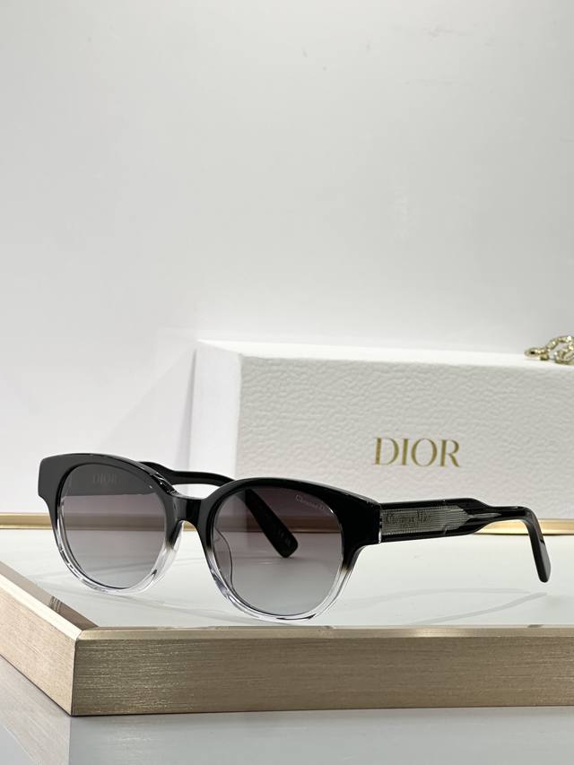 Dior Mod：Dior Label R1F Size：53口19-145