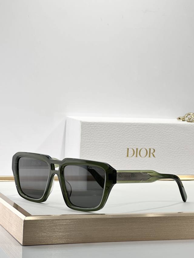 Dior Mod：Dior Label R2F Size：56口19-145