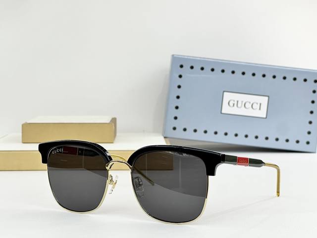 Gucc* Model：Gg0846Sk Size：57口19-150