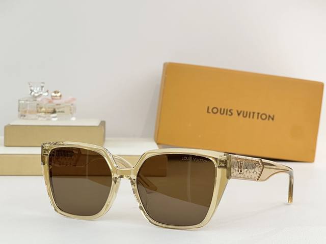 Louis Vuitto* Model：Z1869 Size：53口22-145