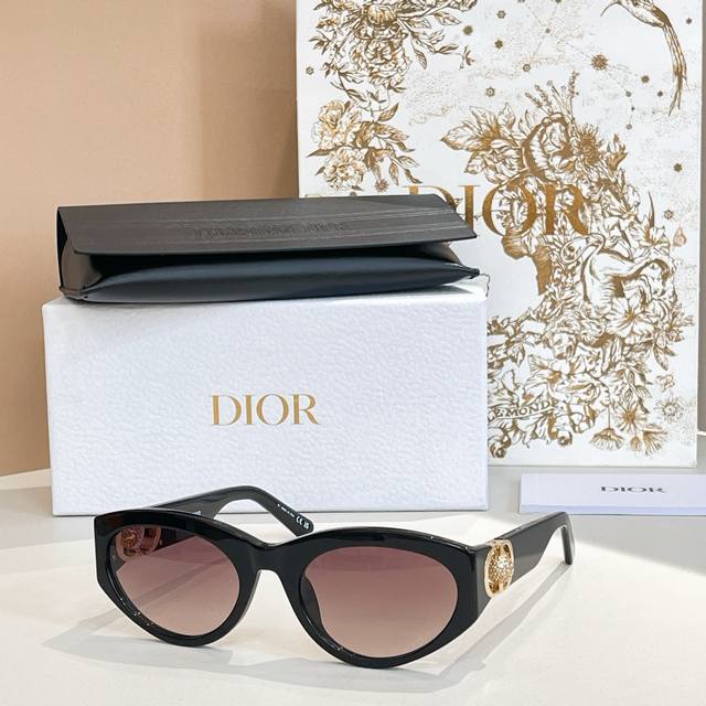 Dio*Model：30Montaigne B7F Size：56口20-135