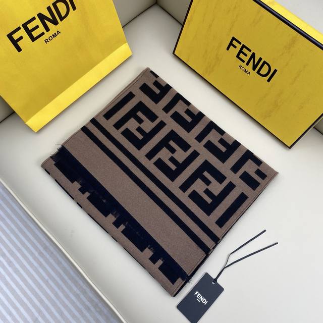 全网最好的Fendi！！王牌口碑款做特惠福利了速度来抢，超值上头 吊打乱七八糟的版本，最好的Fendi以次充好的走开！我们这个品质这个价格p真心给力到家，欢迎比