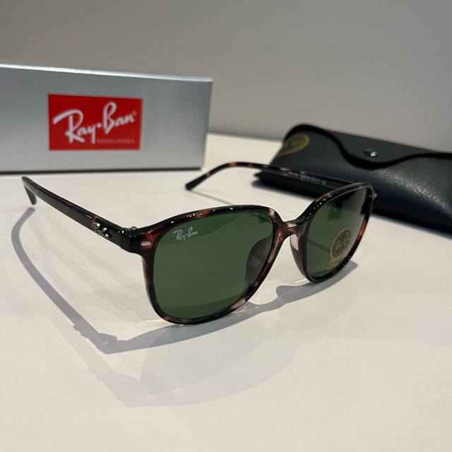 Rb2193 雷朋 Rayban 经典飞行镜系列 作为美国空军的标志之一，深受各大明星追捧始终引领世界潮流风向标，永不落时的风格、永无止境的灵感，一直在创新，从
