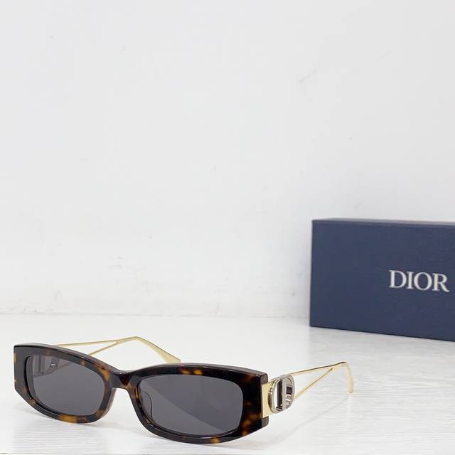 Dior Model：30Montaigne S14F Size： 57口17-135