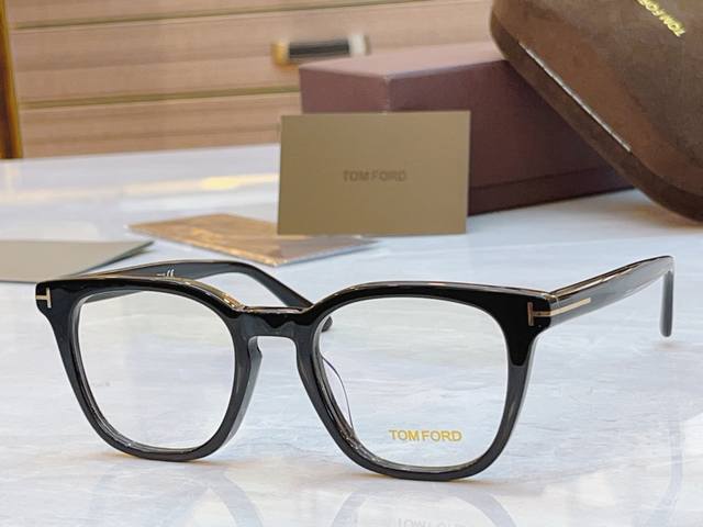 Tom For* 汤姆*福特新款眼镜架，Model：Ft0614-K-B，Size：51口21-145