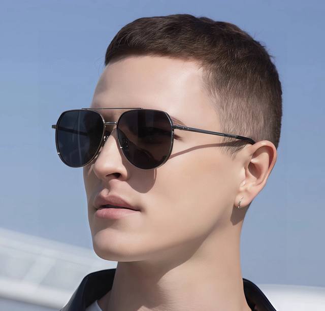 Gucci 高品质男女款墨镜 进口宝丽来偏光镜片 蛤蟆镜 开车钓鱼都可 百搭显瘦墨镜韩版男士飞行员大框司机开车防紫外线太阳镜 型号：3322
