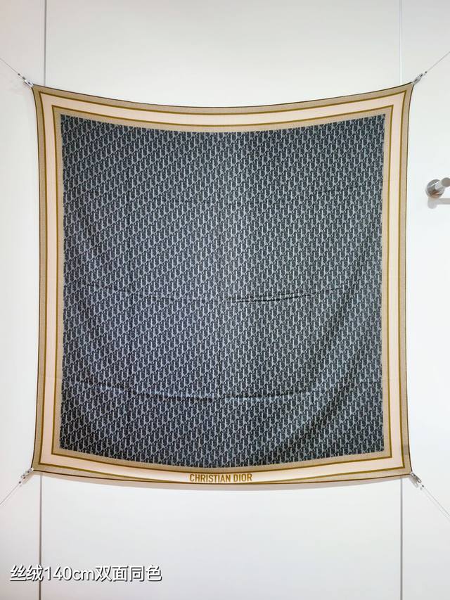 Rdo2538 双面同色 140X140Cm 70%羊绒30%真丝 迪奥