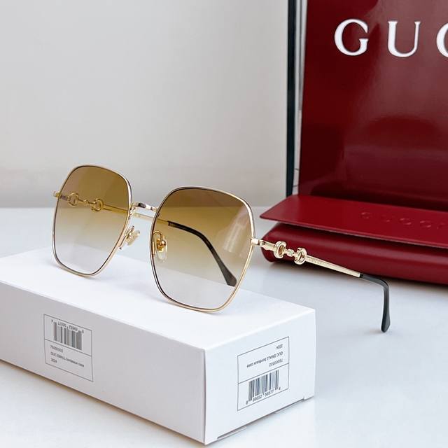 经典马衔扣墨镜 Gucc* Mod：Gg0882 Size：60口16-145
