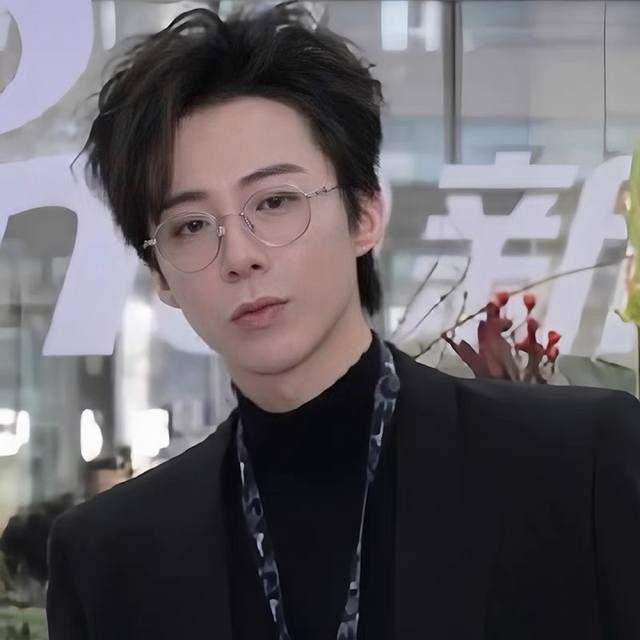 Louis Vuitto*王嘉尔复古小框椭圆星星款女眼镜框韩版素颜街拍学院风小脸配近视