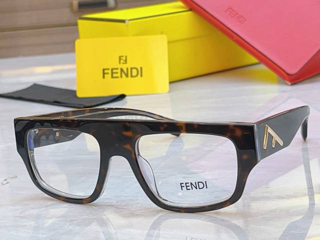 Fen* 芬*迪新款眼镜架， Model：Fe50093L，Size：55口20-145