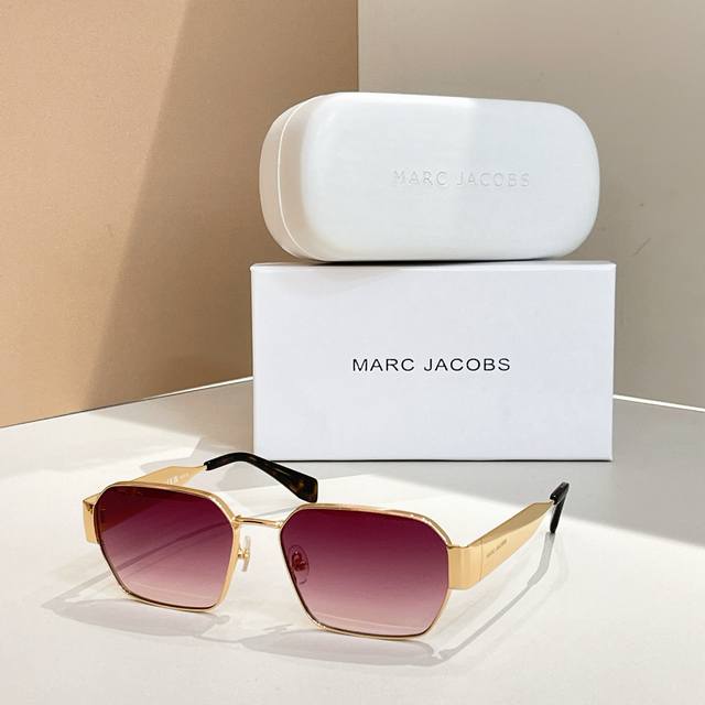 marc Jacob*Model: Marc 805 Ssize: 59口19-140