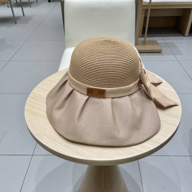 上新！Loewe罗意威春夏蝴蝶结拼接渔夫帽子女洋气遮阳帽度假优雅防晒帽大檐开叉盆帽
