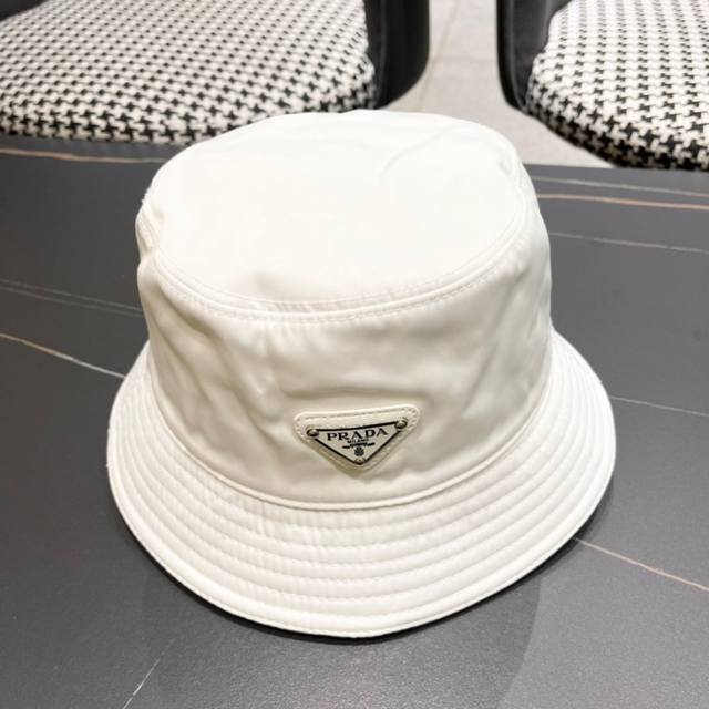 prada普拉达 最新原版简约款渔夫帽，日常款超好搭配，出街单品