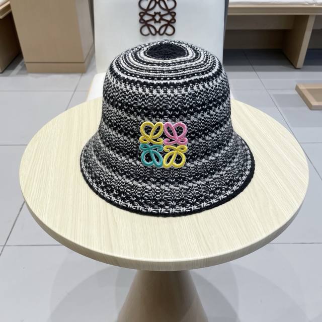 Loewe罗意威条纹针织渔夫帽子女秋冬新款素颜遮脸水桶帽气质百搭保暖盆帽