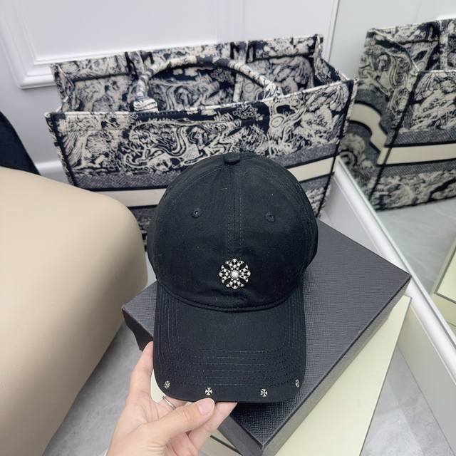 跑量 克罗心～新款棒球帽 重工款，甜酷十足！