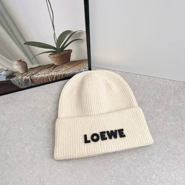 跑量 Loewe～秋冬新款冷帽针织帽 超级软弹力超级大，非常保暖，凹造型绝了！