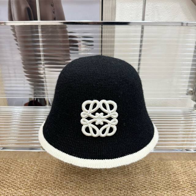 跑量 Loewe～～新款羊毛渔夫帽 羊毛针织桶帽，秋冬新配色,