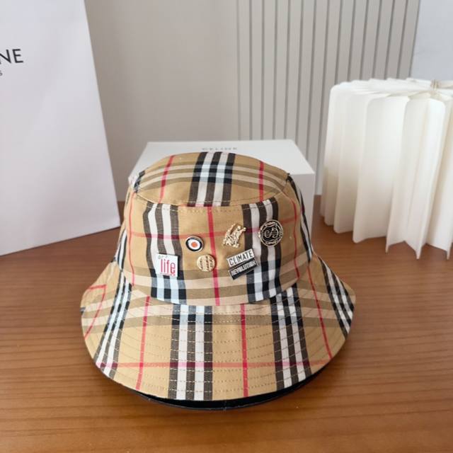 博柏利Burberry经典火爆单品经典渔夫帽质量超级