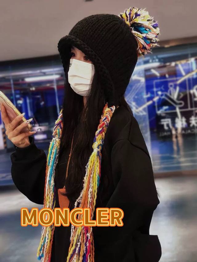 蒙口Moncler流苏毛线帽子女秋冬季民族风甜美雷锋帽护耳包头针织帽