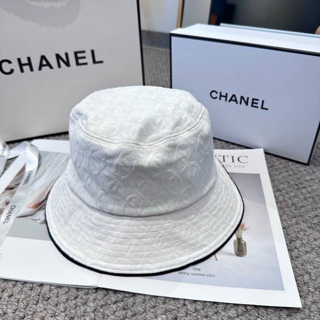 Chanel香奈儿 新款高级感唯美小香风渔夫帽，遮阳又超好搭配，出街单品 高货版本原单品质