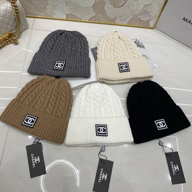 Chanel 羊绒麻花针织帽
