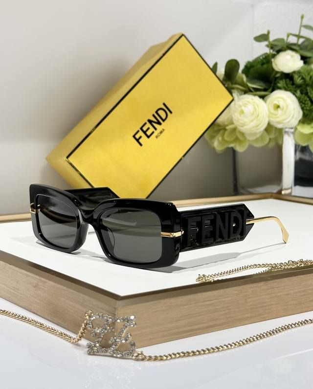 Fendi Model: Fe40133I Size:52口22-140