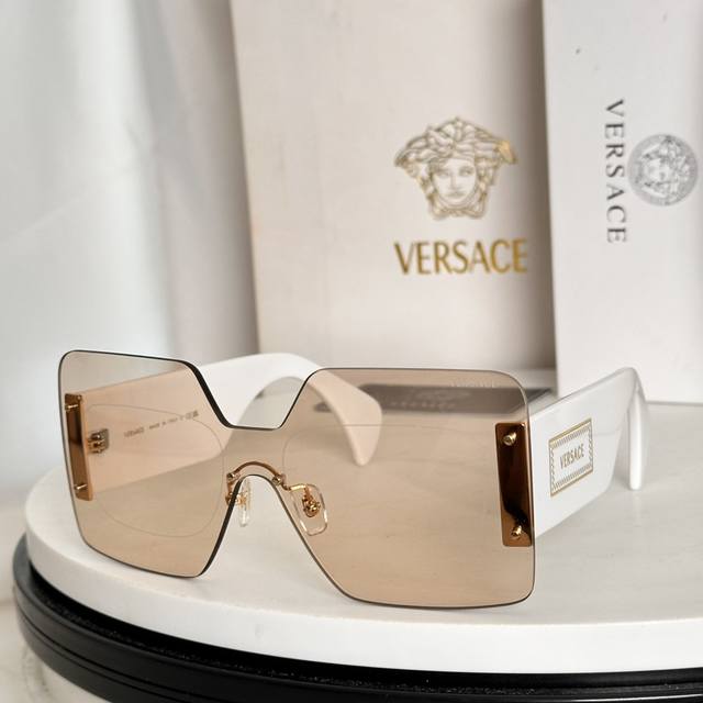 Versac*Model：Ve6804Size：146口0-140