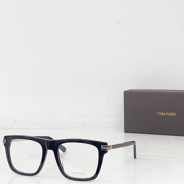 Tom For* Model：Tf1185 Size：54口21-145