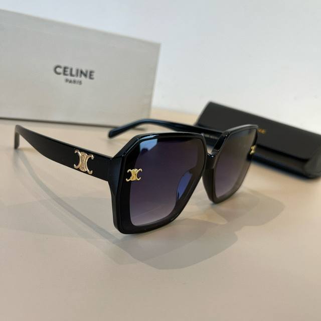 Celine 女款太阳镜，立体感十足. 高清镜片.新颖.质感超好 百搭.简洁.
