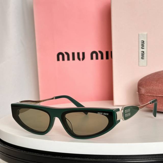 Miu Mi*Model：Mu1707Lvsize：53口19-142