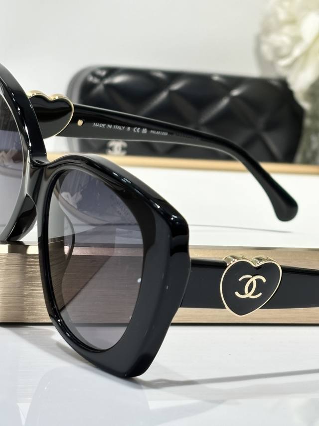 包装升级品质保证 呈现最好的 Chanel Mod:5519 Size:55口17-140