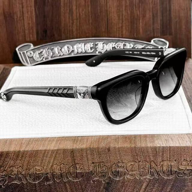 chrome Heart*Model：Well Hell Yeah Size：51口21-145配送镜布～