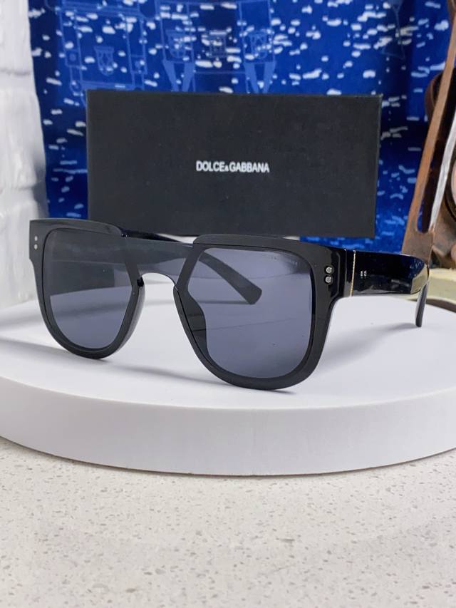 Dolce&Gabbana杜嘉班纳 2025款Dg欧美高端男女方框显瘦休闲太阳眼欧洲站明星个性墨镜
