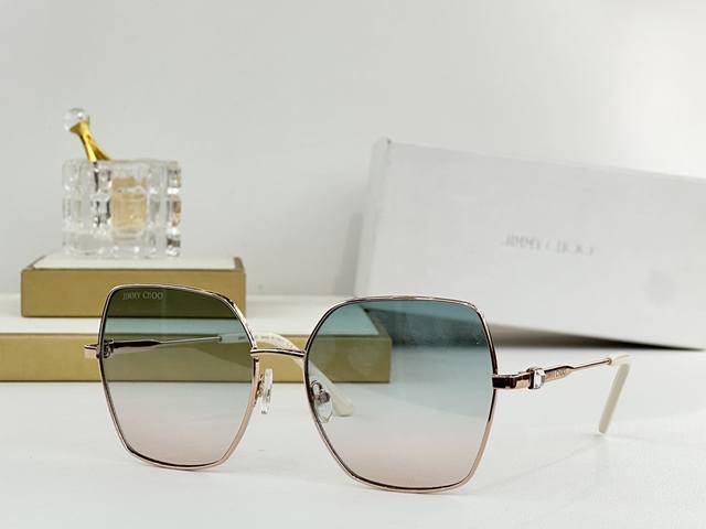 Jimmy Cho* Model：Jcreyes S Size：59口17-145