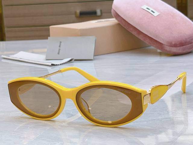 Miumi* 缪*缪新款太阳镜，Mod:Mu 1706Lv，Size:51口22-142