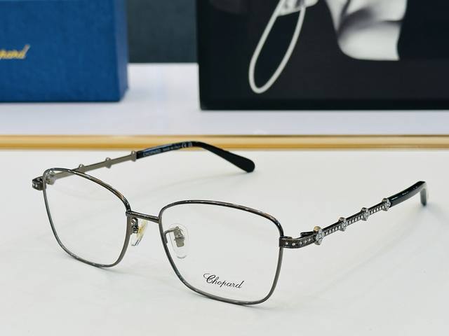 原版 Chopard肖邦 Model: Vchg65S Size：53口17-140 以现代时尚的设计风格 L配光架