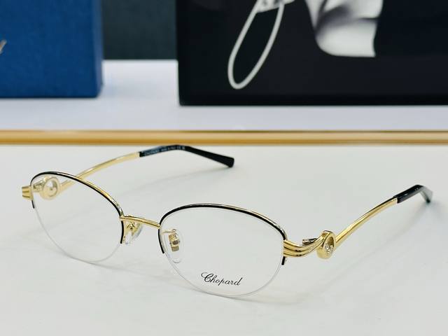 原版 Chopard肖邦 Model: Vchg46J Size：53口19-140 以现代时尚的设计风格 L配光架