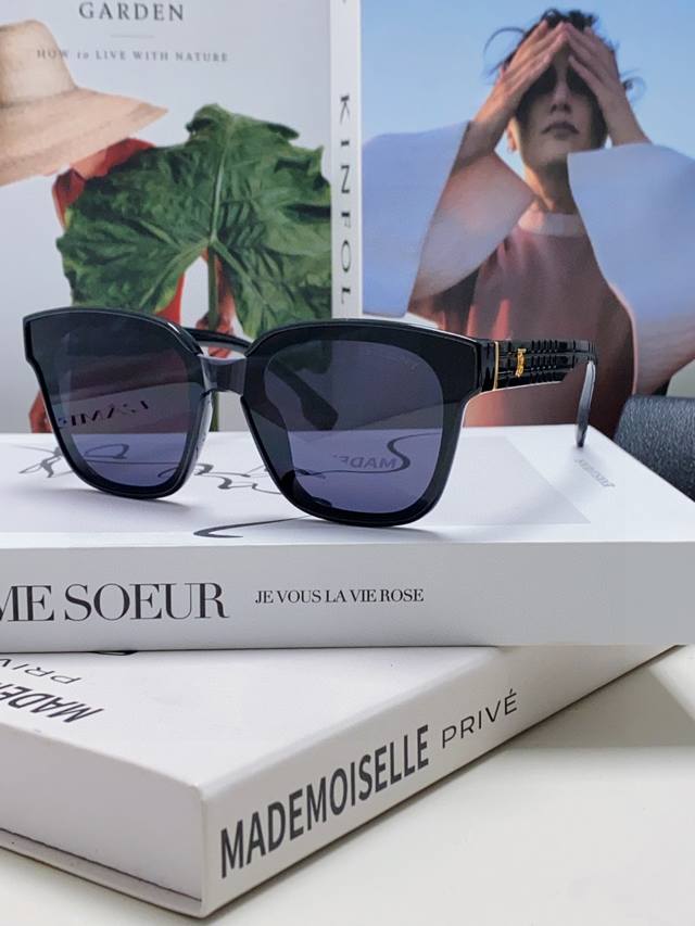 Burberry巴宝莉 2025新款时尚复古个性 舒适前卫太阳镜墨镜高质感潮酷高质感男女通用 Be5446
