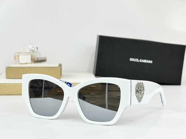 Dolce & Gabban* Model：Dg6680 Size：55口17-142