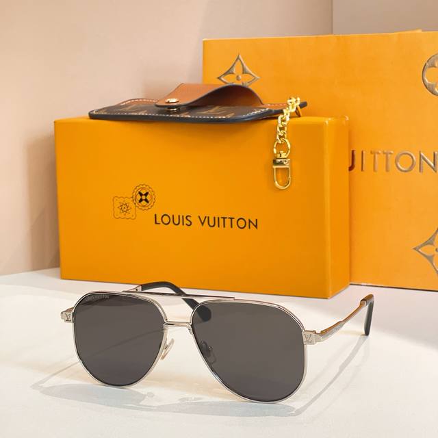 louis Vuitto*Model：Z2725U Size：59口17-145